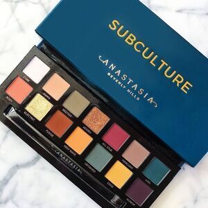 Anastasia Beverly Hills Subculture eyeshadow Pallette